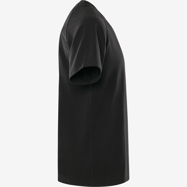天阶防护防紫外线工作服搭配牛仔裤在物流搬运场景中的实际穿着效果