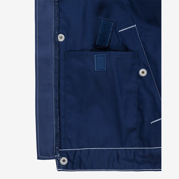 天阶防护电力巡检工服搭配工装裤工作靴场景应用