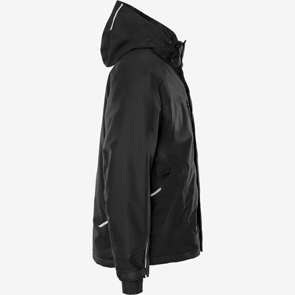 明线压胶接缝工艺与四口袋储物系统功能展示